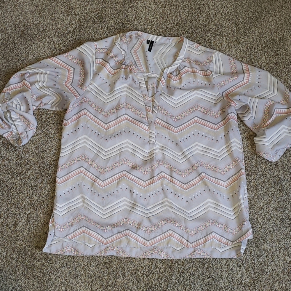 3/4 Sleeve blouse.